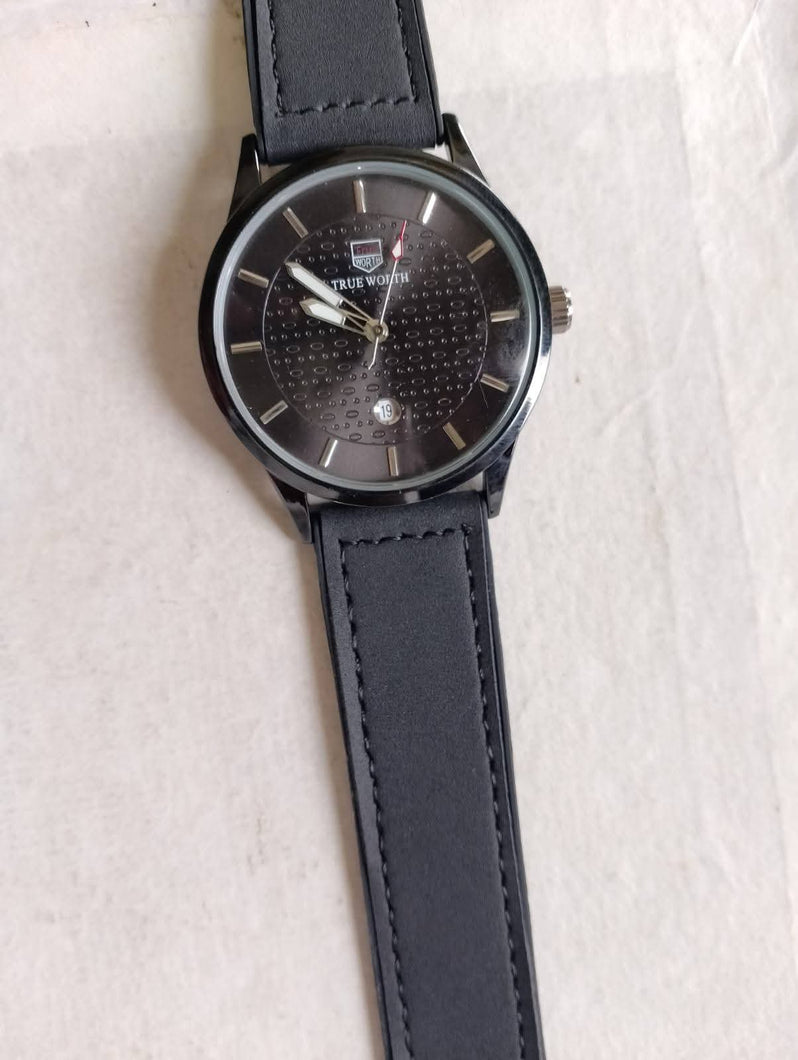 TrueWorth Date leather Luxury Watch